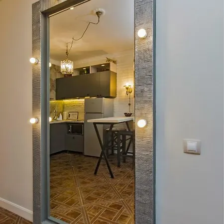 Marta's Cozy Apartment-комфортабельные Near Airport 